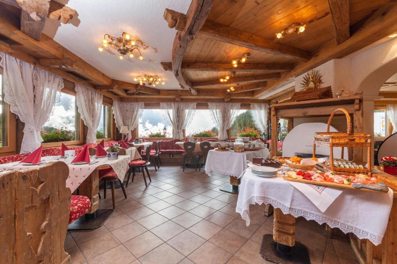 Hotel Malga Ces San Martino Di Castrozza Esterno foto