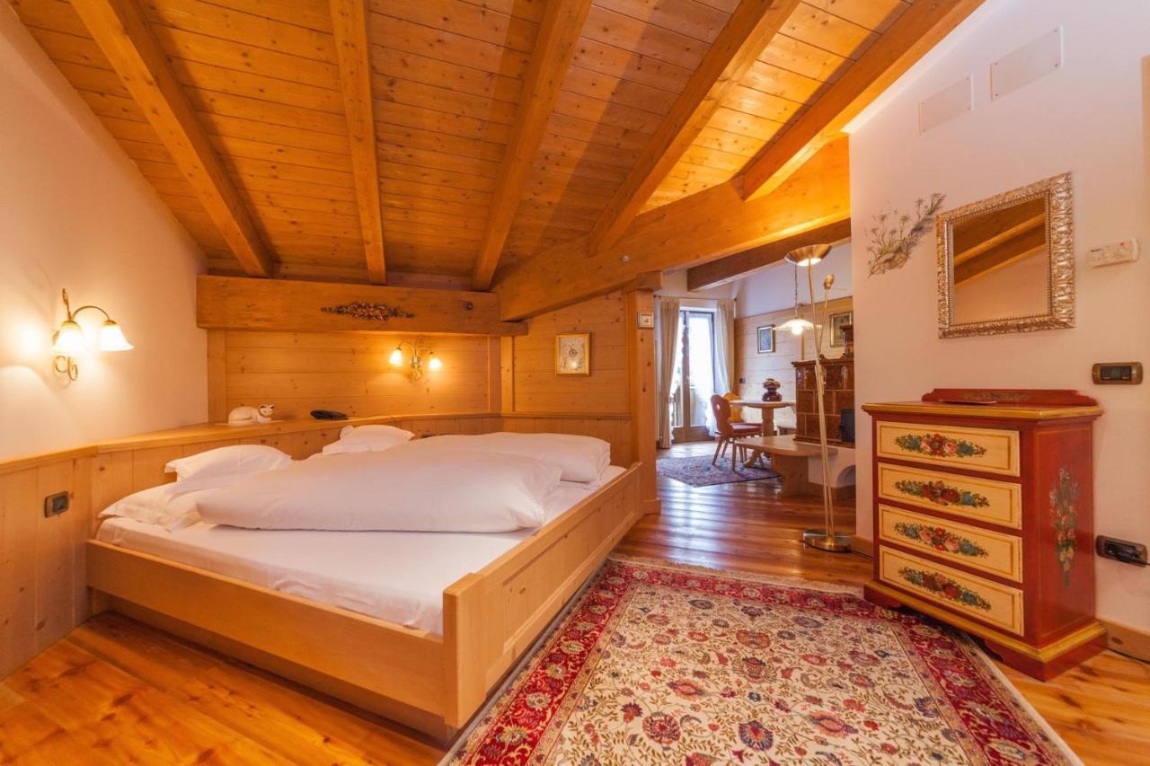 Hotel Malga Ces San Martino Di Castrozza Esterno foto