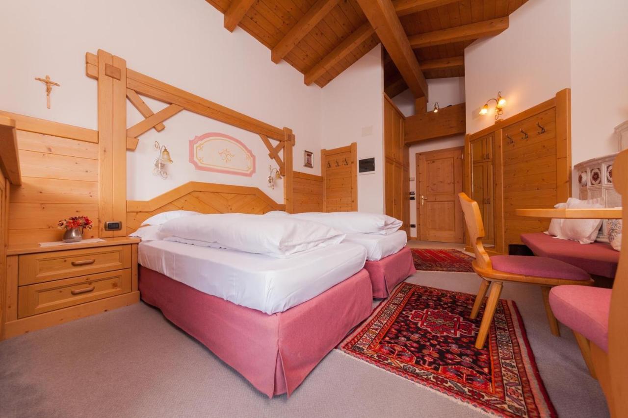 Hotel Malga Ces San Martino Di Castrozza Esterno foto